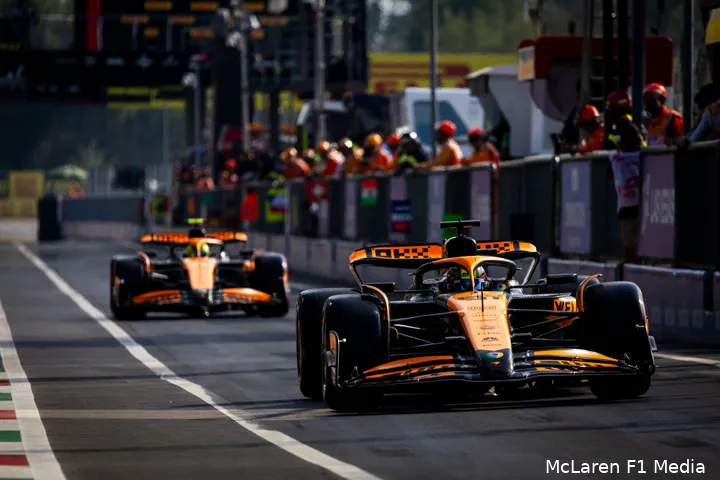 Oscar Piastri en Lando Norris op weg naar een een-tweetje in de kwalificatie, Grand Prix van Italië 2024.