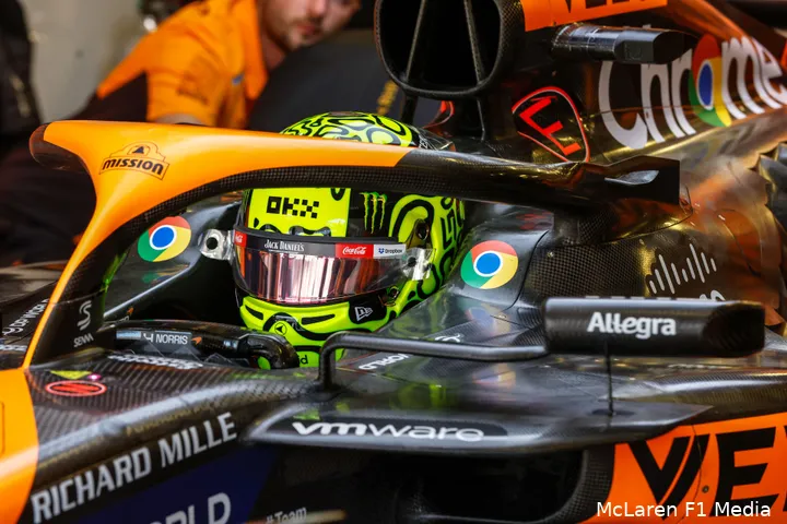 <i>Norris moet meer dan elf punten per weekend inlopen op Verstappen.</i>