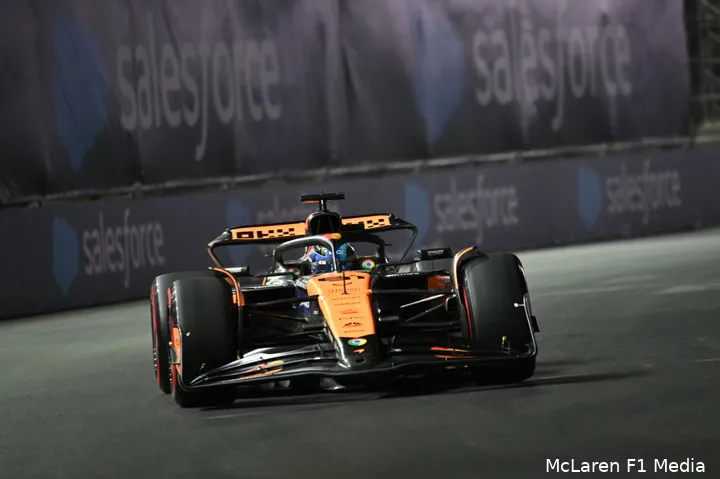 oscar piastri mclaren las vegas kwali 12