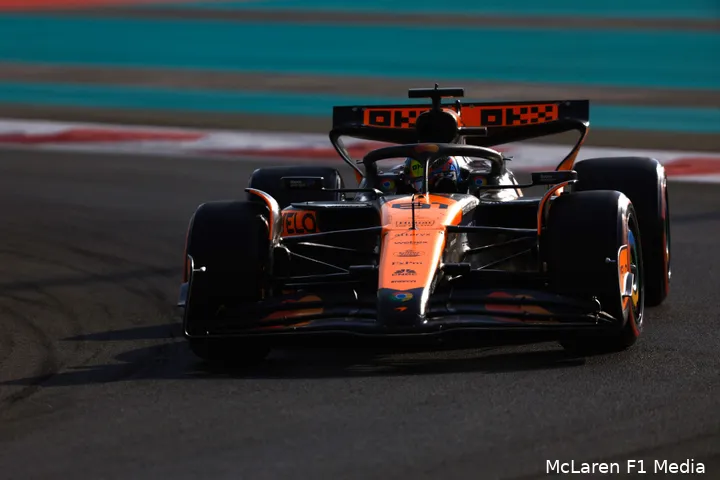 oscar piastri mcl38 mclaren abu dhabi 2024 14