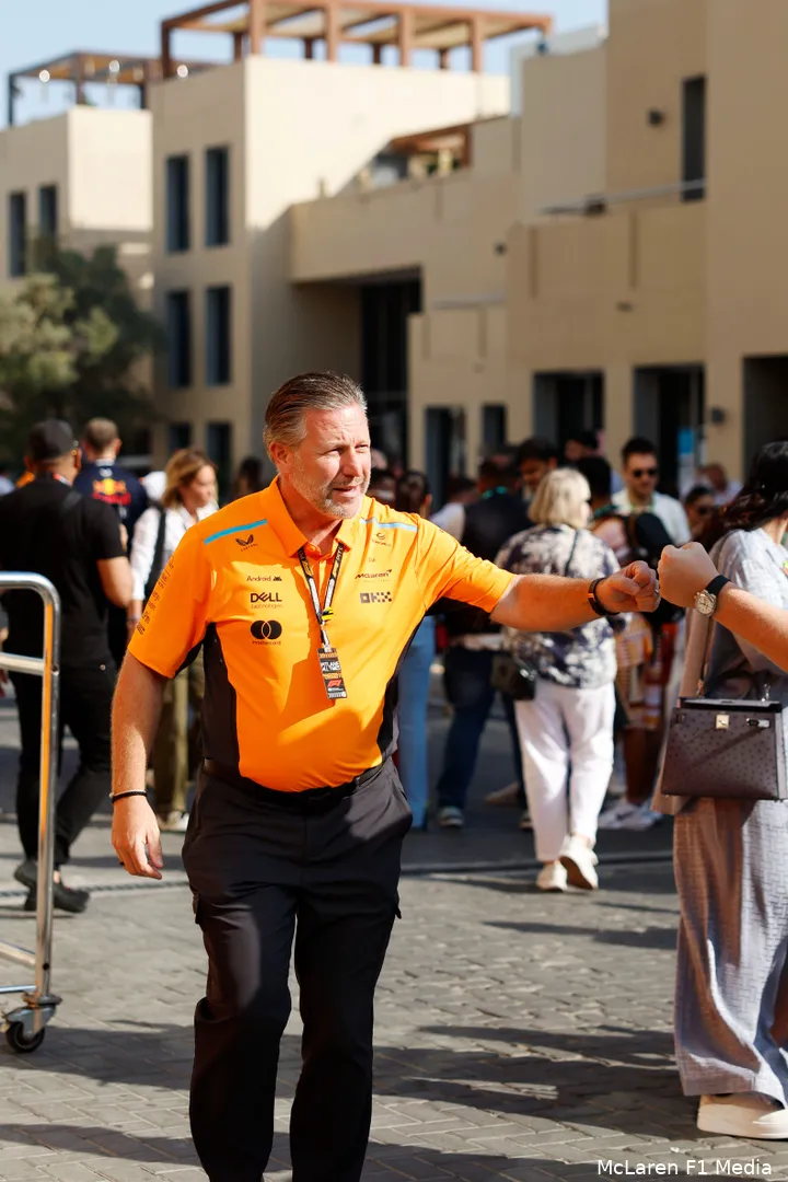 zak brown mclaren abu dhabi 2024 1