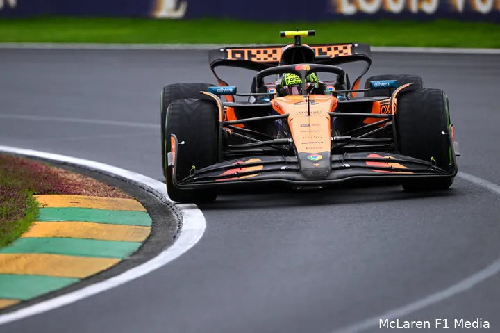 <i>Norris zegt dat McLaren niks aan de achtervleugel hoeft aan te passen.</i>