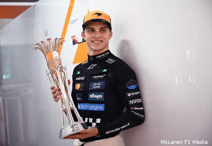 mclaren oscar piastri gp saoedi arabie 2025 zondag 11