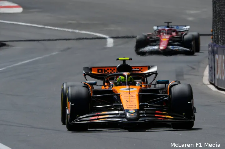 Norris zag Leclerc in de slotfase naderen, maar hield de thuisheld van het lijf.