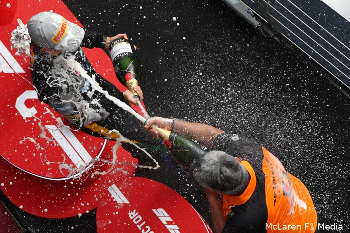 oscar piastri podium silverstone 2025