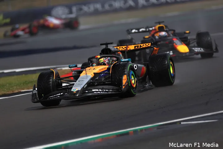 oscar piastri podium silverstone 2025 max verstappen