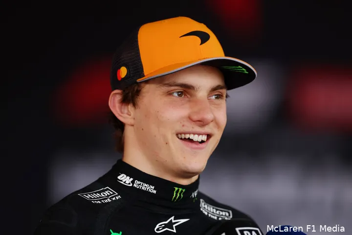 mclaren-oscar-piastri-gp-hongarije-zaterdag-2025-12