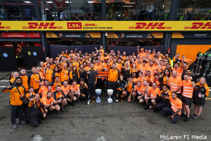 oscar-piastri-lando-norris-andrea-stella-zak-brown-mclaren-gp-nederland-2025-zondag