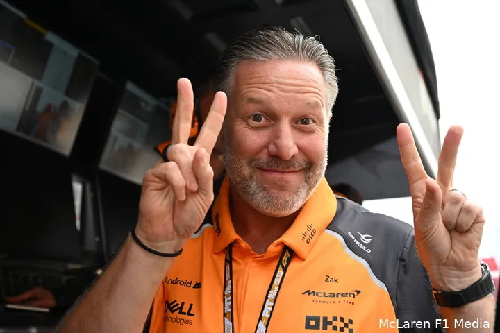 zak-brown-mclaren-gp-hongarije-2025-zondag-2