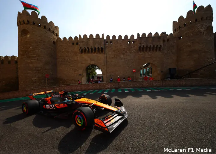 oscar-piastri-mclaren-baku-vrijdag (28)