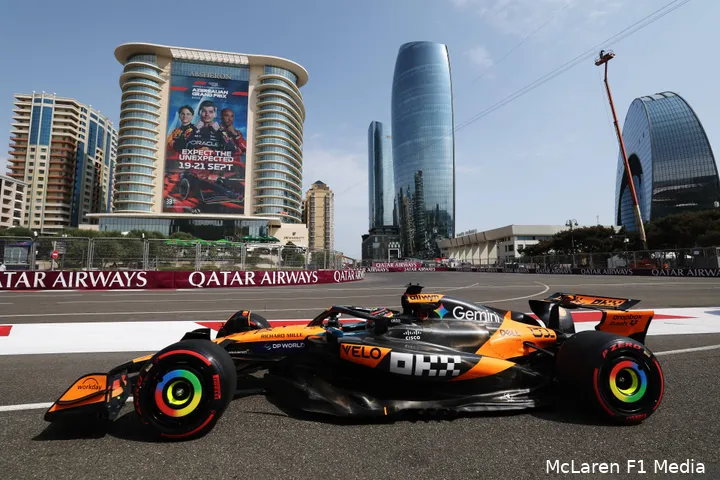 oscar-piastri-mclaren-baku-vrijdag (36)