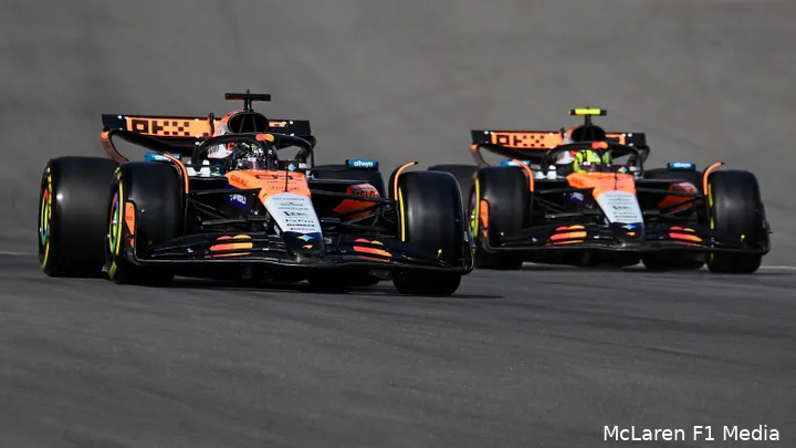 lando-norris-oscar-piastri-mclaren-cota-zondag-2025