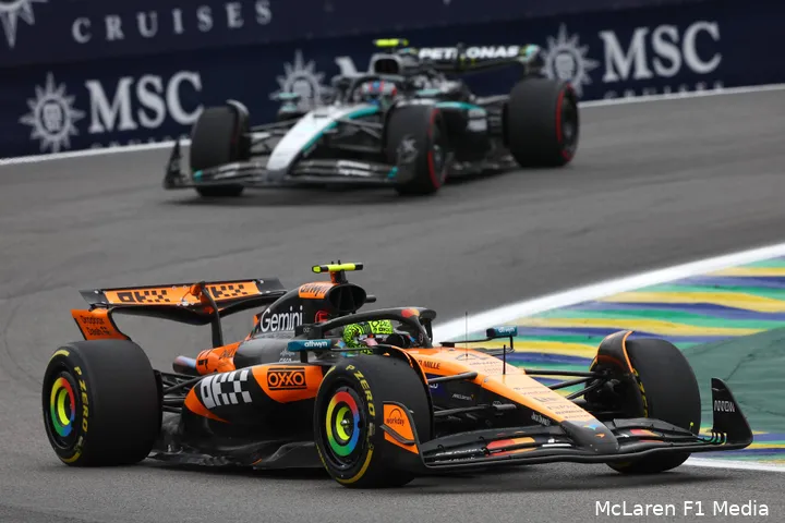 kimi-antonelli-mercedes-lando-norris-mclaren-gp-sao-paulo-brazilie-2025-zondag