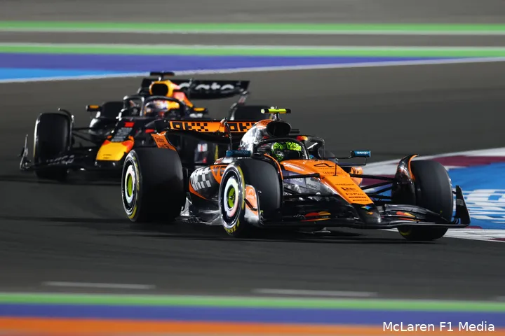lando-norris-max-verstappen-sprintrace-qatar-2025