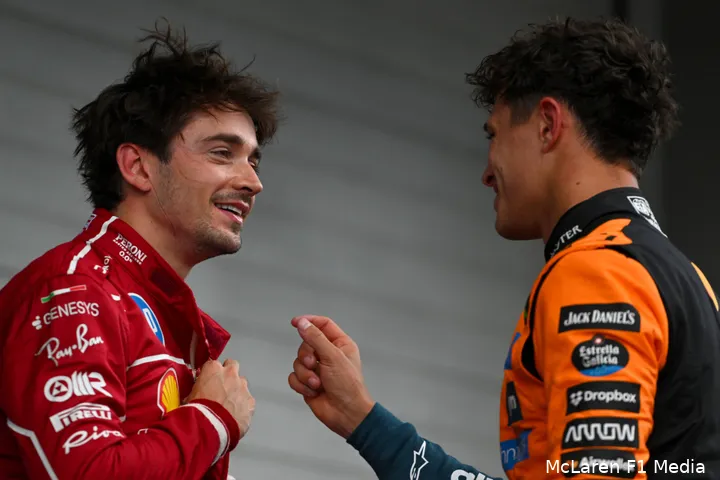 lando-norris-mclaren-gp-sao-paulo-brazilie-2025-zaterdag-charles-leclerc-ferrari-5
