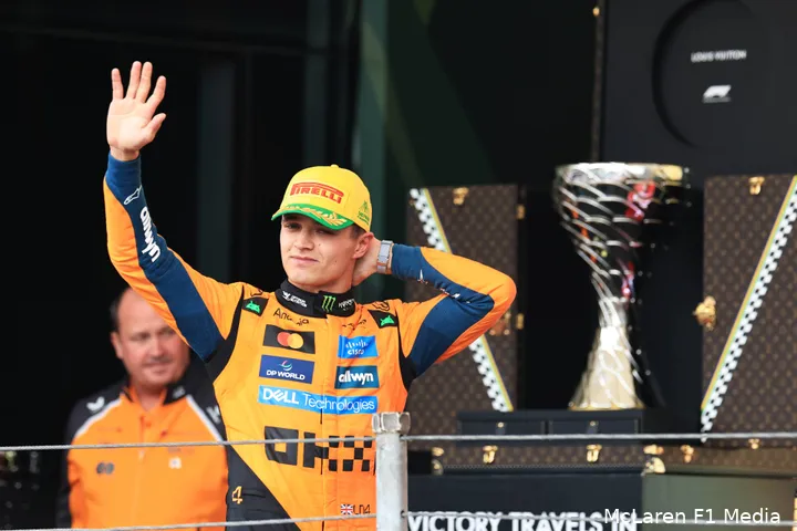 lando-norris-mclaren-gp-sao-paulo-brazilie-2025-zondag