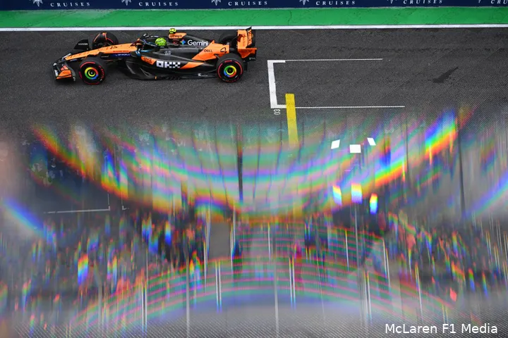 lando-norris-mclaren-gp-sao-paulo-brazilie-2025-zondag