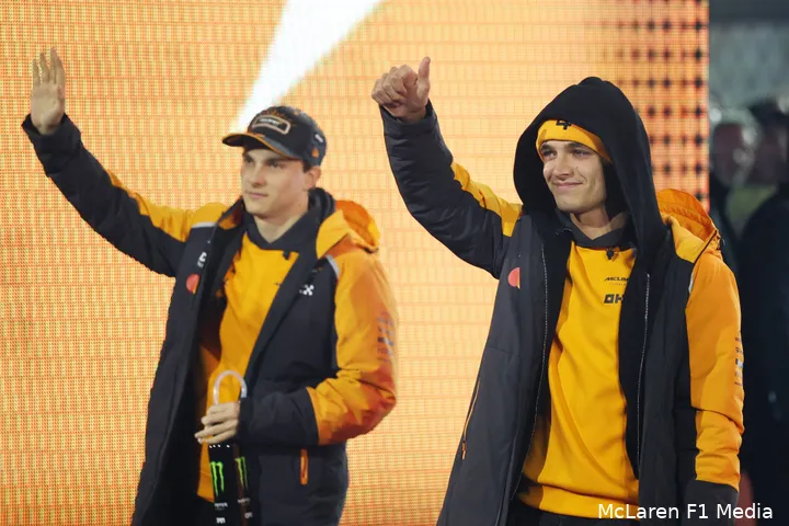 lando-norris-oscar-piastri-mclaren-gp-las-vegas-2025-zondag-2