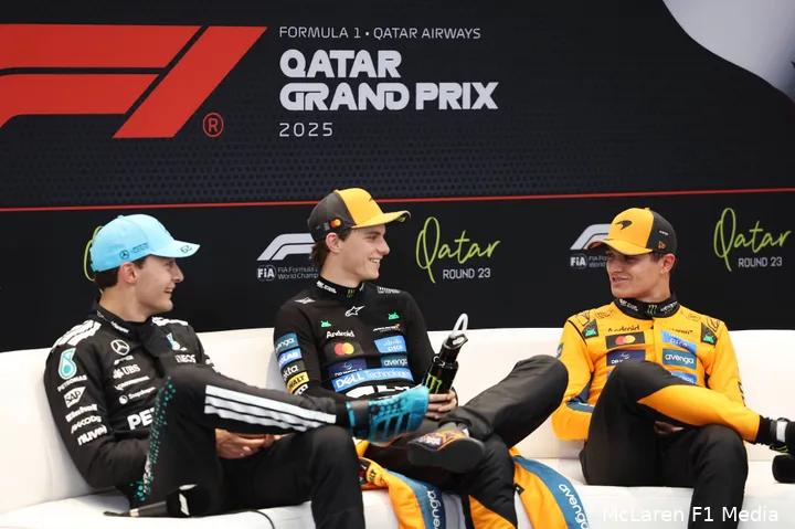 lando-norris-oscar-piastri-mclaren-gp-qatar-2025-zaterdag-george-russell-mercedes-persconferentie-3
