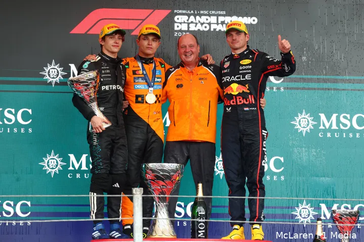 max-verstappen-red-bull-racing-kimi-antonelli-mercedes-lando-norris-mclaren-gp-sao-paulo-brazilie-2025-zondag