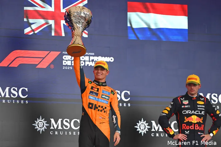 max-verstappen-red-bull-racing-lando-norris-mclaren-gp-sao-paulo-brazilie-2025-zondag