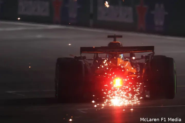 oscar-piastri-mclaren-zaterdag-vt3-2025-las-vegas