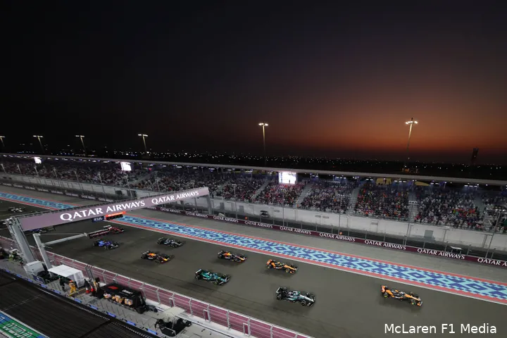 oscar-piastri-sprintrace-qatar-2025-mclaren-start-grid
