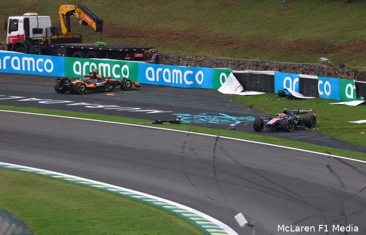 oscar-piastri-zaterdag-sprintrace-mclaren-2025-brazilie-crash
