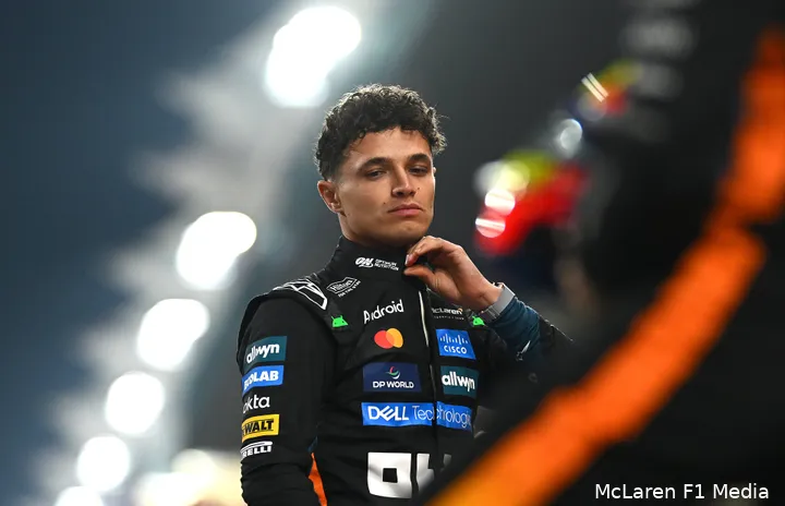 lando-norris-mclaren-abudhabi-vrijdag (3)