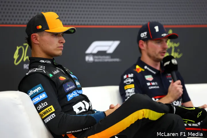 lando-norris-mclaren-gp-abu-dhabi-2025-zaterdag-max-verstappen-red-bull-racing-8