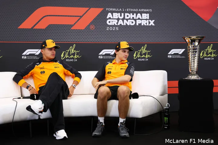 oscar-piastri-lando-norris-mclaren-donderdag-abu-dhabi-2025