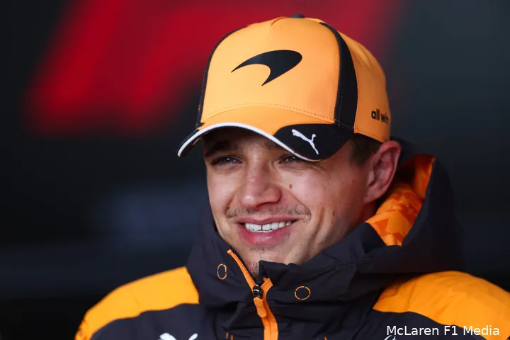 lando-norris-mclaren-china-zaterdag-2026