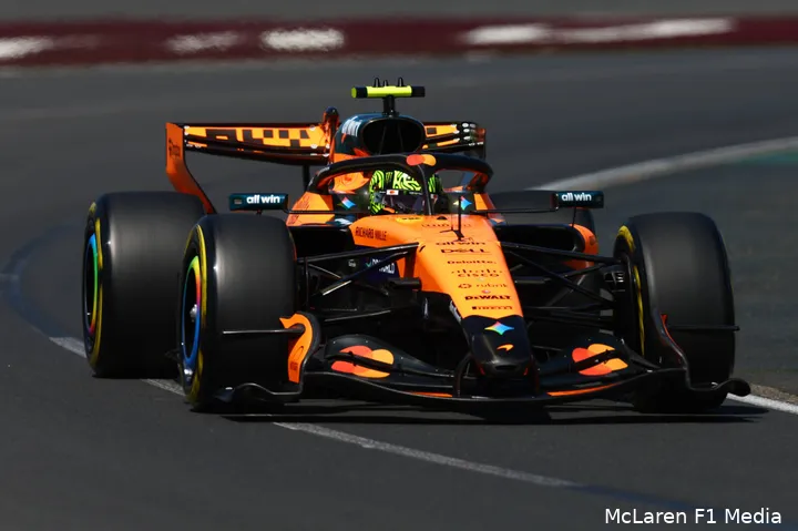 lando-norris-mclaren-vrijdag-australie (4)