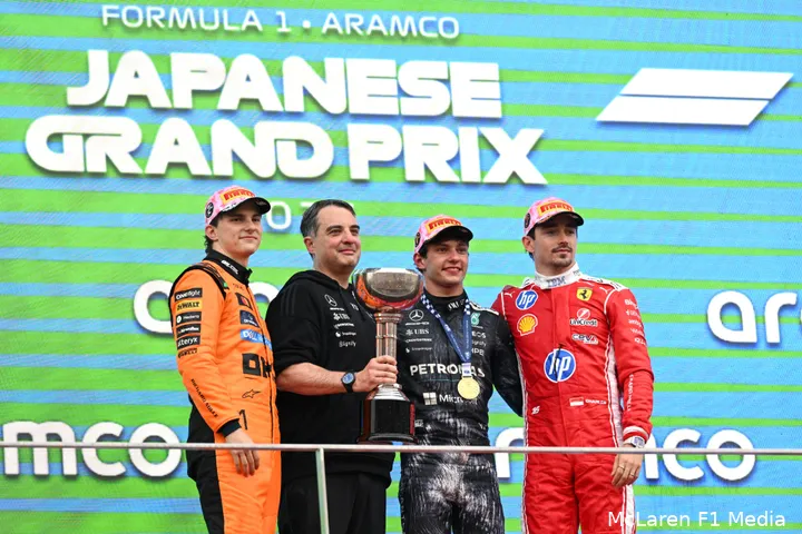 oscar-piastri-mclaren-charles-leclerc-ferrari-mercedes-andrea-kimi-antonelli-gp-japan-2026-zondag-podium-4