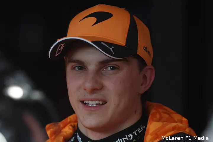 oscar-piastri-mclaren-china-zaterdag-2026