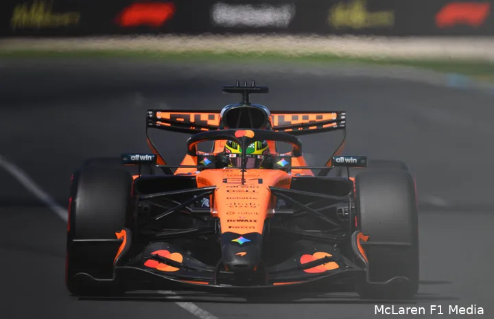 oscar-piastri-mclaren-zaterdag-australie (3)