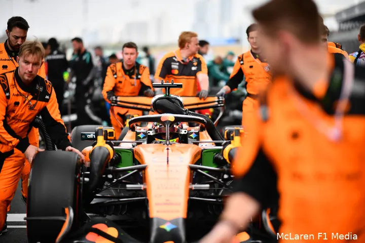Piastri-zondag-China-McLaren-4
