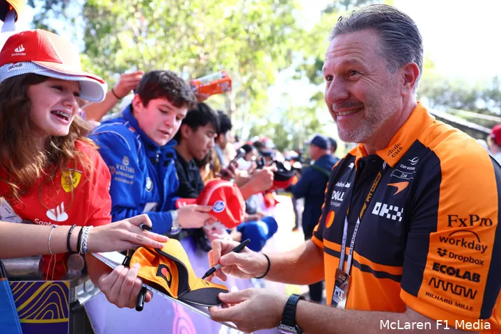 zak-brown-mclaren-vrijdag-australie (3)