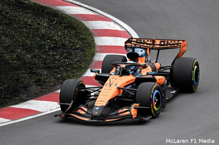 oscar-piastri-mclaren-2026-zondag-race-canada