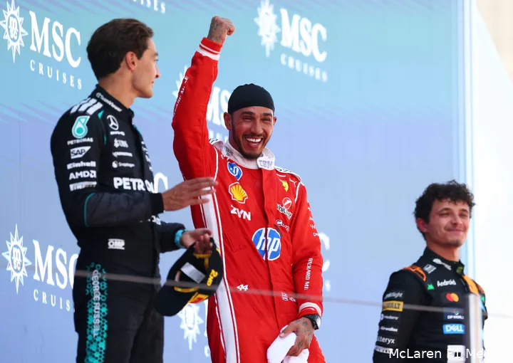 lando-norris-mclaren-lewis-hamilton-ferrar-mercedes-george-russell-gp-barcelona-catalonie-2026-zondag-podium-5