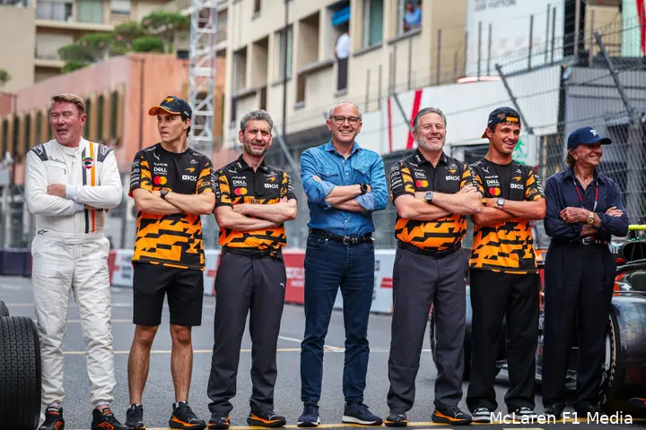 mclaren-grand-prix-1000-monaco-mika-hakkinen-oscar-piastri-andrea-stella-stefano-domenicali-zak-brown-lando-norris