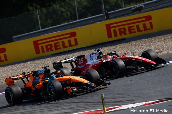oscar-piastri-mclaren-gp-oostenrijk-2026-zondag-charles-leclerc-ferrari-2