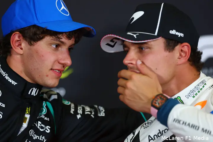 lando-norris-mclaren-gp-groot-brittannie-2026-zaterdag-andrea-kimi-antonelli-mercedes-4
