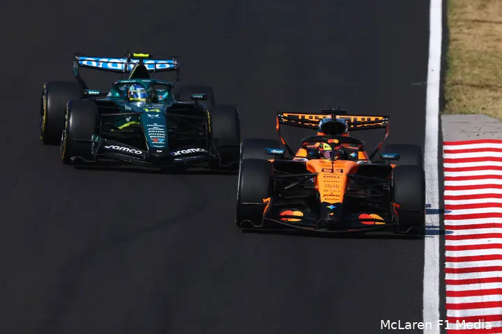 oscar-piastri-mclaren-gp-hongarije-2026-zondag-fernando-alonso