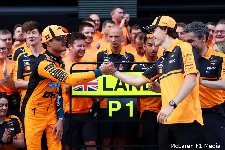 lando-norris-mclaren-gp-nederland-2026-zondag-oscar-piastri