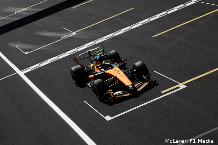 lando-norris-mclaren-gp-italie-2026-vrijdag-start