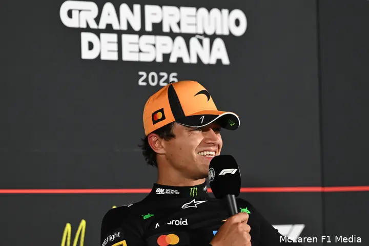 lando-norris-mclaren-gp-spanje-2026-zondag