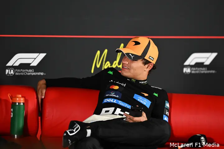 lando-norris-mclaren-gp-spanje-2026-zondag