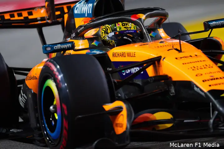lando-norris-mclaren-gp-singapore-2026-zaterdag-2