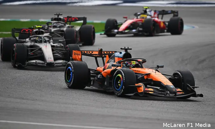 oscar-piastri-mclaren-sepang-maleisie-bahrein-5